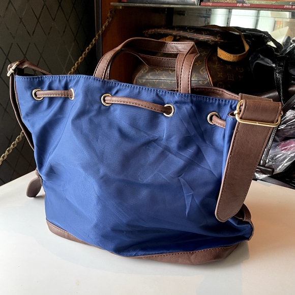 Authentic imported nylon bag blue and brown - Picture 3 of 15